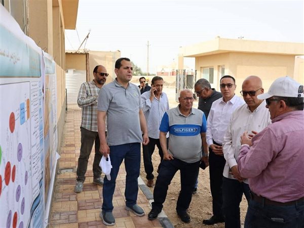 نائب وزيرة الإسكان يتفقد مشروع محطة معالجة صرف صحي المنيا