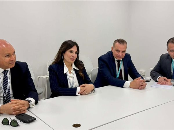 وزيرة الإسكان تبحث مع نظيرتها البحرينية تعزيز التعاون المصري البحريني 