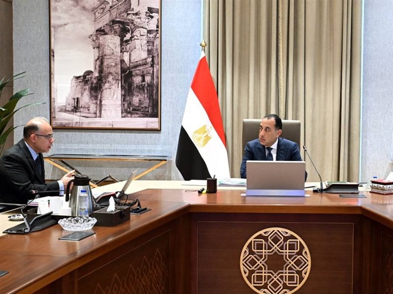 رئيس الوزراء ووزير