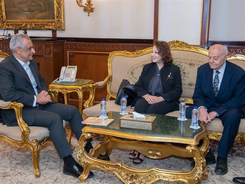 لقاء وزير الانتاج