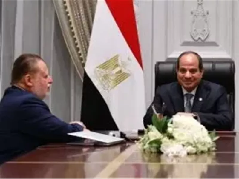 السيسي ومحافظ البنك