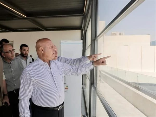 ملحمة لوجستية على أرض السخنة.. وزير النقل يشهد وصول سفينة عملاقة ويعلن: نحول الميناء إلى مركز عالمي يغيّر خريطة التجارة