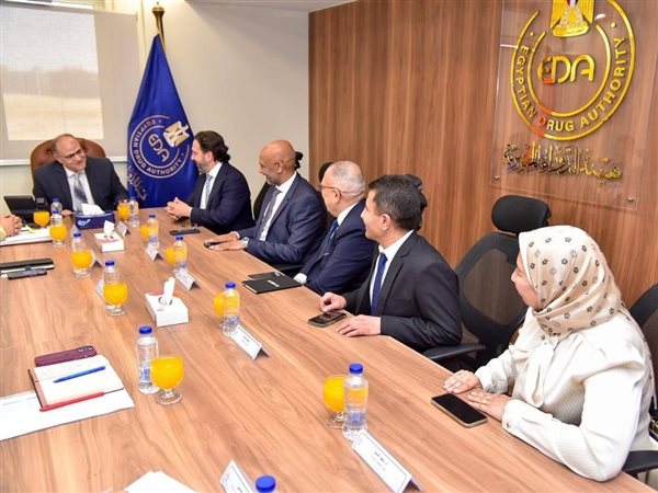 هيئة الدواء المصرية تبحث مع “أبوت” توطين المستحضرات الحيوية بالسوق المحلي