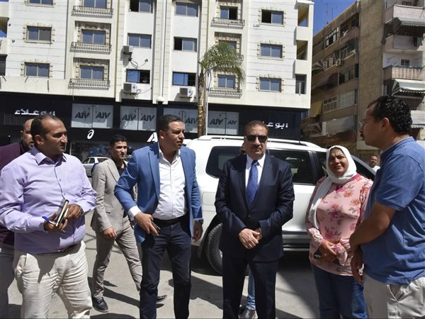 محافظ بورسعيد: إزالة تعديات على67 فدانًا ومتابعة تطوير المناطق السكنية بحي المناخ