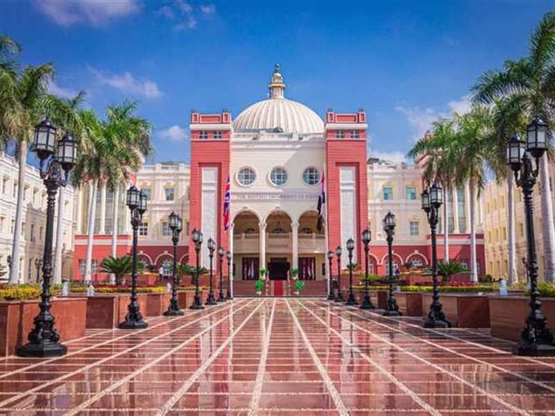 الجامعة البريطانية