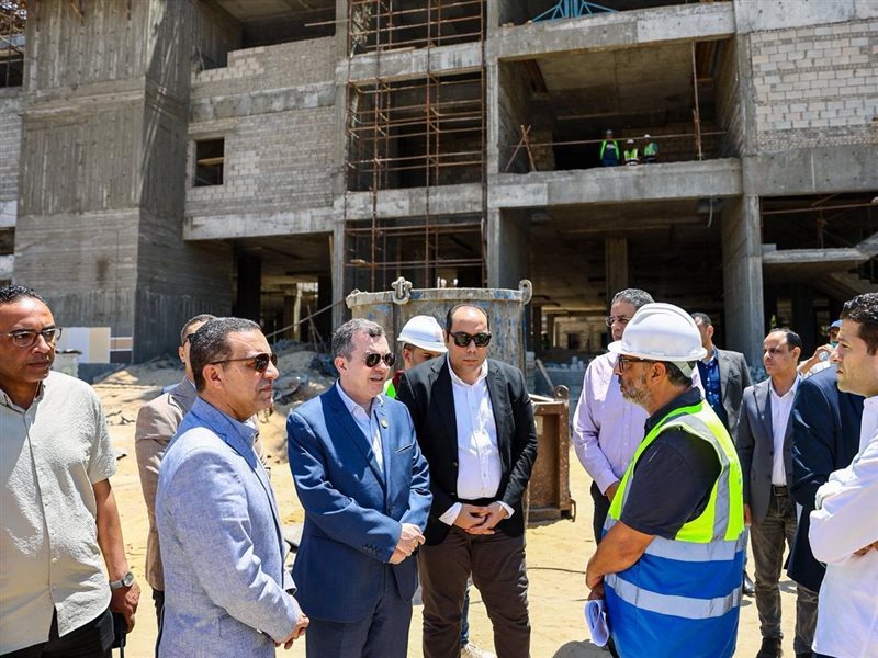  أحمد رستم، وزير التخطيط والتنمية الاقتصادية
