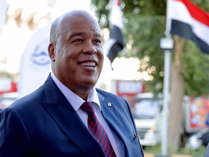 أيمن العشري