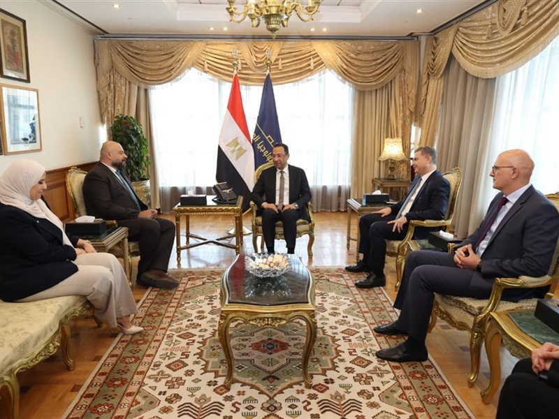 وزير الاتصالات