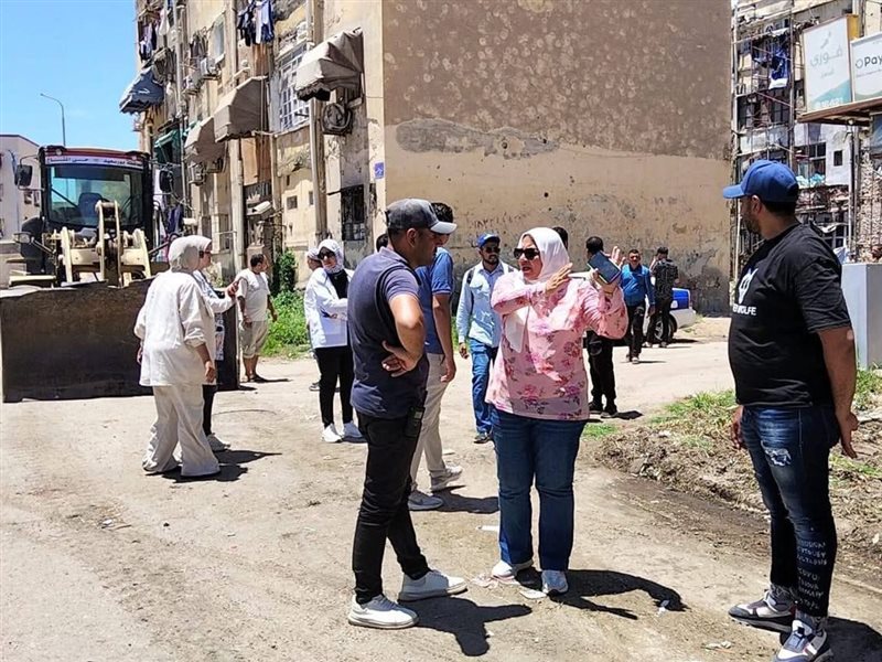  إزالة الإشغالات والحواجز المخالفة