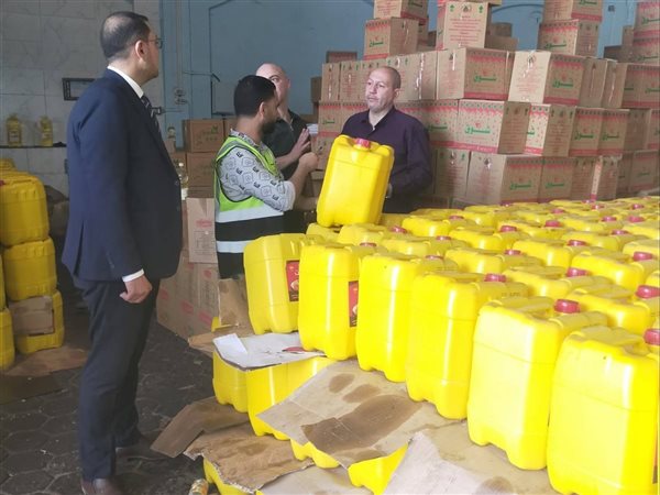 تموين الشرقية يضبط 33.5 طن زيوت مجهولة المصدر خلال حملة رقابية مكبرة 