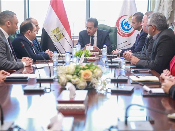 وزير الصحة يبحث مع شركتي STM وRVG تعزيز التعاون في المشروعات القومية والتحول الرقمي