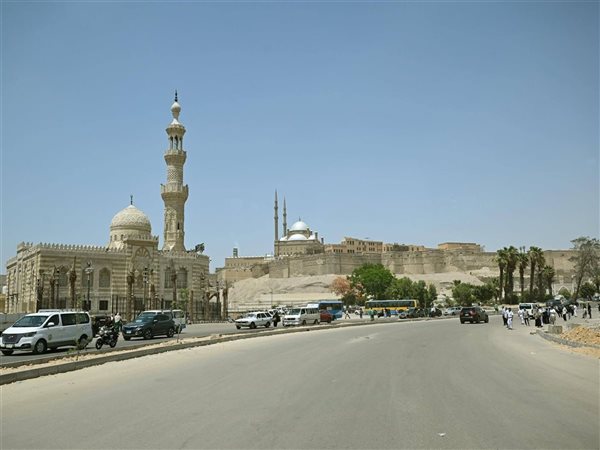 مدبولي يتفقد أعمال ترميم مسجد المسبح ويوجه بإحياء المنطقة وربطها بمشروع القاهرة التاريخية