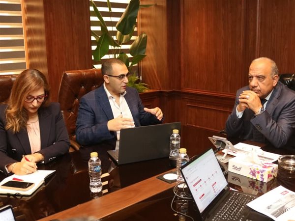 وزير الكهرباء يبحث مع نكسوس أنالاتيكا تنظيم سوق الكهرباء وتعزيز الحوكمة والشفافية