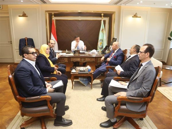 وزير الزراعة يبحث مطالب النواب والشيوخ..ويؤكد استمرار صرف الأسمدة المدعمة ودعم المزارعين