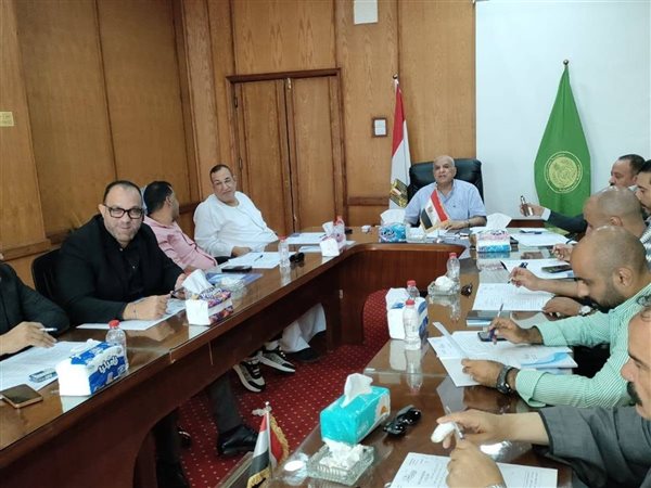 غرفة الإسماعيلية تبحث آليات دعم الأنشطة التجارية وتعزيز بيئة الاستثمار بالمحافظة