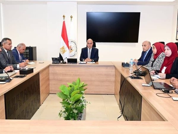 وزير الري يوجه بالانتهاء من تنفيذ خطط تطهيرات الترع قبل 15 يونيو 2026 