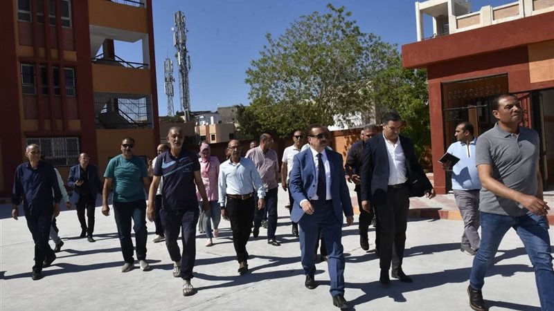 اللواء إبراهيم أبو ليمون، محافظ بورسعيد خلال جولة اليوم 