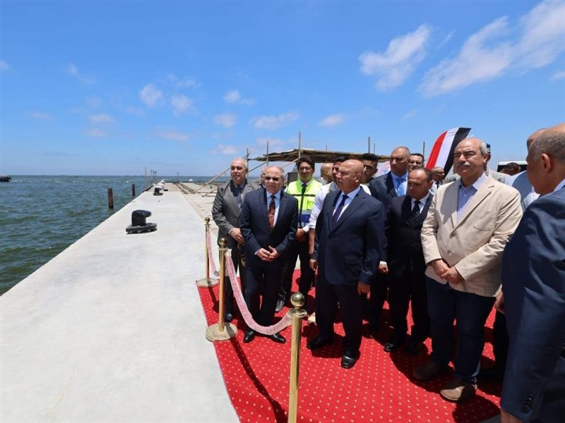 الفريق كامل الوزير أثناء الجولة التفقدية