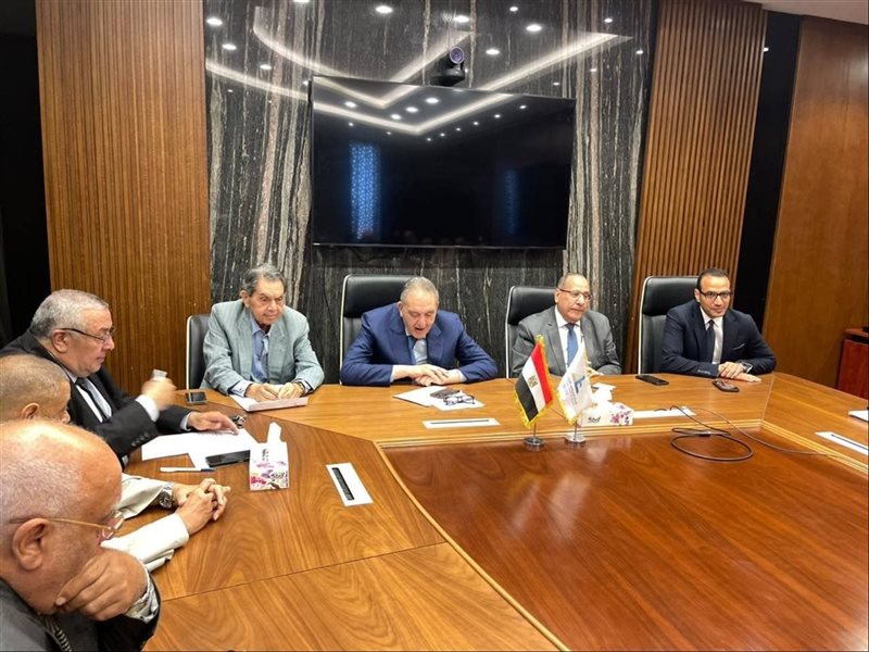بحضور قيادات التموين..