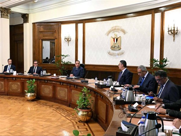 مدبولي يتابع منظومة كارت الخدمات الحكومية الموحد..خطوة جديدة لتوحيد الدعم والخدمات للمواطنين