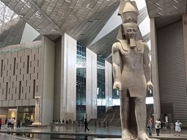 هل يشكل المتحف المصري الكبير نقطة تحول في مكانة مصر عالميًا؟