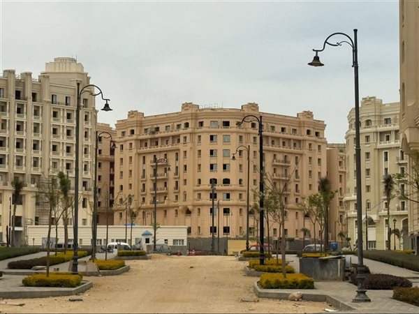 العاصمة الجديدة تواصل الاستعدادات لتسليم وحدات جاردن سيتى بالحى السكنى الخامس R5