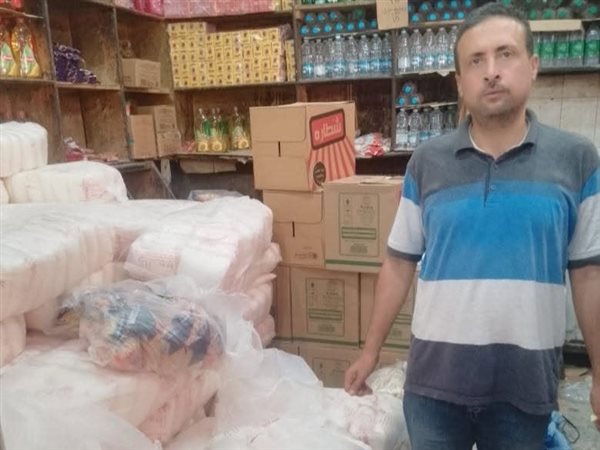 تموين البحيرة يضبط دقيقًا مدعمًا وسكرًا مجهول المصدر وأغذية فاسدة في حملات مكثفة