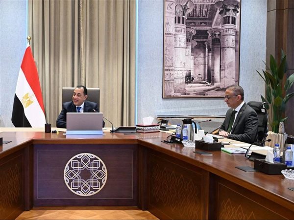 رئيس الوزراء يوجه بتعزيز تمويل منظومة النظافة بالجيزة.. ومتابعة مشروعات تنموية وخدمية كبرى بالمحافظة