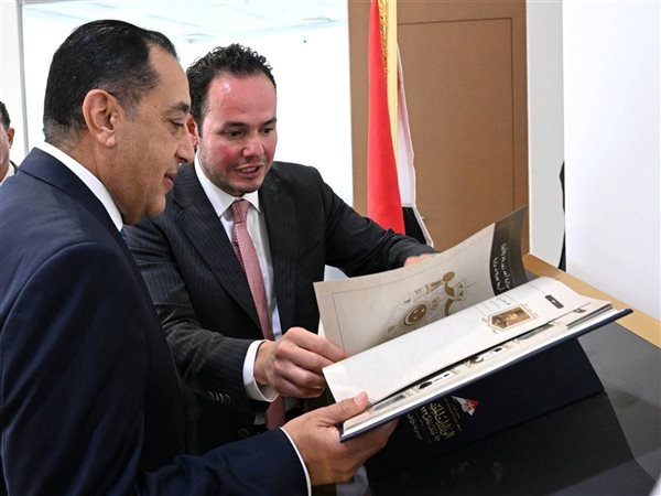 مدبولي يطلق أكبر موسوعة توثق تاريخ الحكومات المصرية منذ عام 1922
