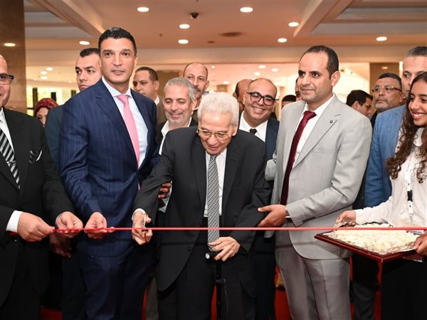 وزير الصناعة يفتتح معرض تكنوبرنت الدولي الثالث عشر المتخصص في صناعات الطباعة والتغليف