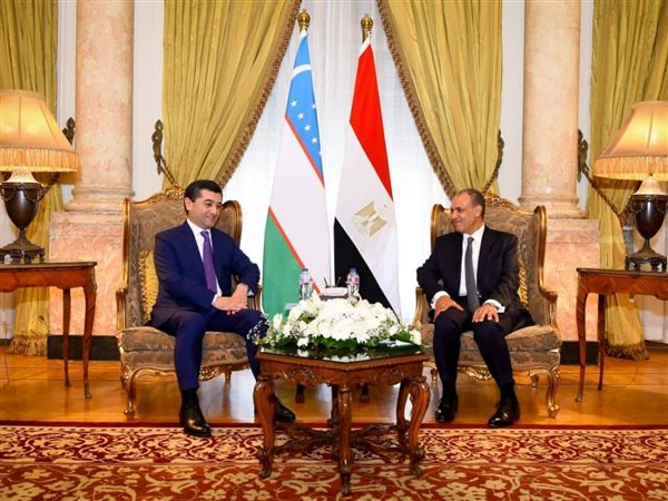 وزير الخارجية يعقد مباحثات موسعة مع نظيره الأوزبكي لتعزيز التعاون الثنائي والتنسيق الإقليمي