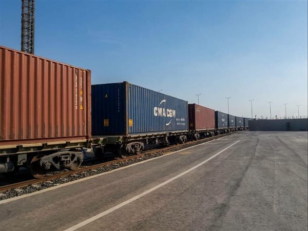 وزارة النقل: وصول 3 قطارات بضائع من الروبيكي إلى السخنة ضمن منظومة النقل متعدد الوسائط