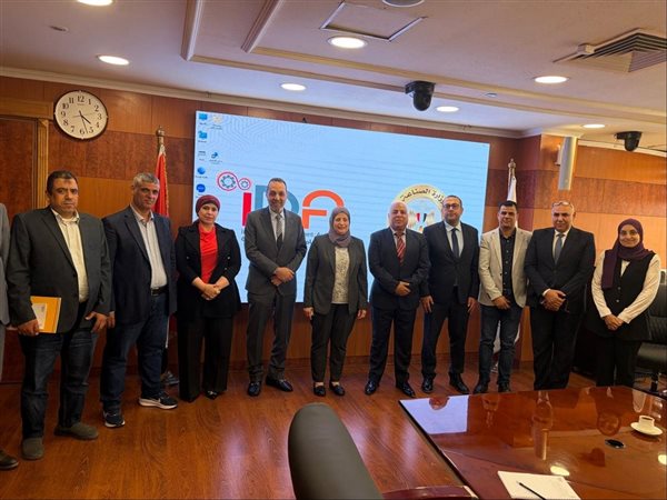 التنمية الصناعية تبحث أسباب ارتفاع أسعار الأخشاب مع غرفة الأثاث وتؤكد عدم وجود احتكار بالسوق