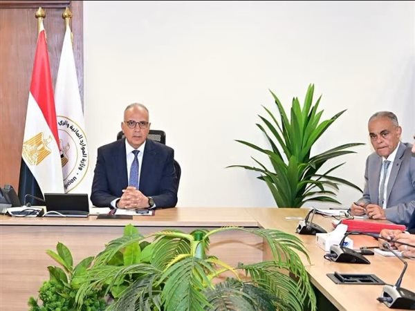 الري: الاستفادة من خبرات القطاع الخاص تسهم في تحسين الخدمات وتعظيم العائد من الاستثمارات