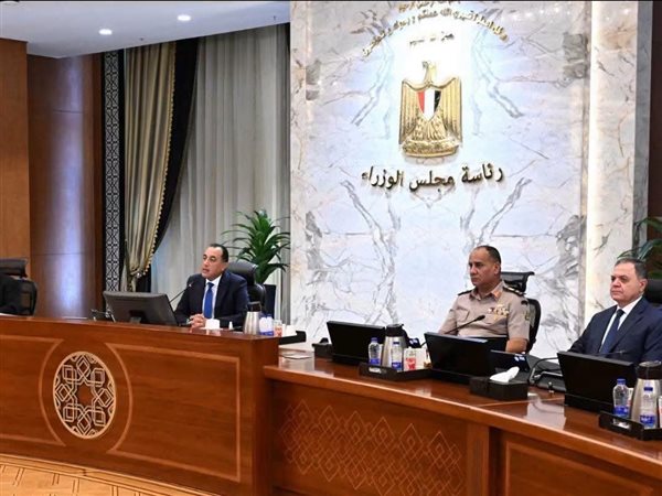 مجلس الوزراء يمد العمل من المنزل يوم الأحد خلال يوليو ويوافق على قرارات جديدة لدعم الخدمات والاستثمار