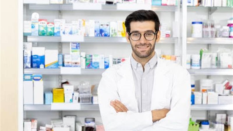 تمويل صيدليات