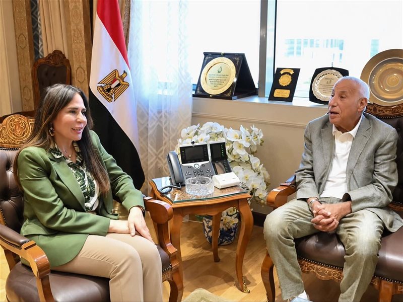 راندة المنشاوي وزيرة