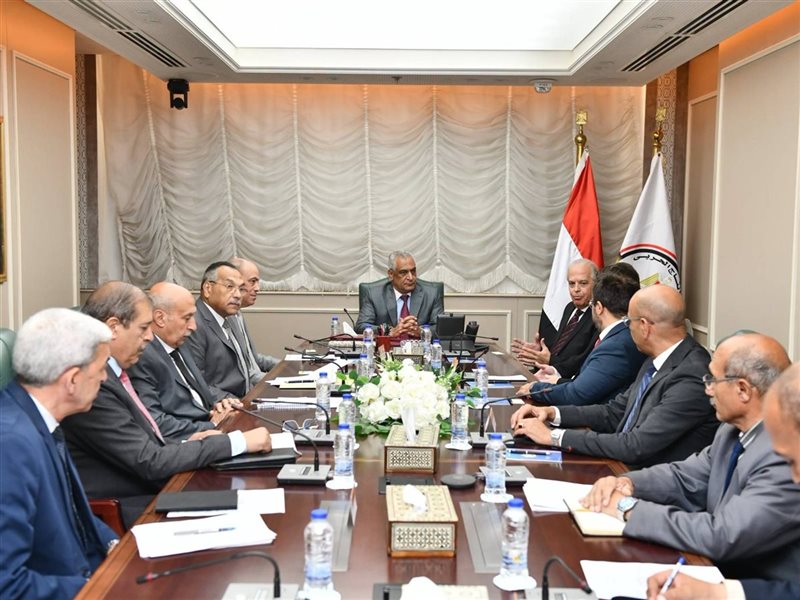 اجتماع وزير الإنتاج