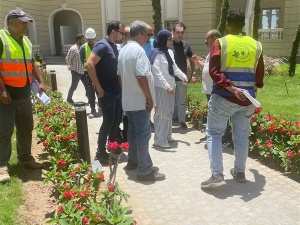 رئيس جهاز العاصمة الجديدة تتفقد أعمال الزراعة واللاند سكيب بالحي السكني الخامس R5