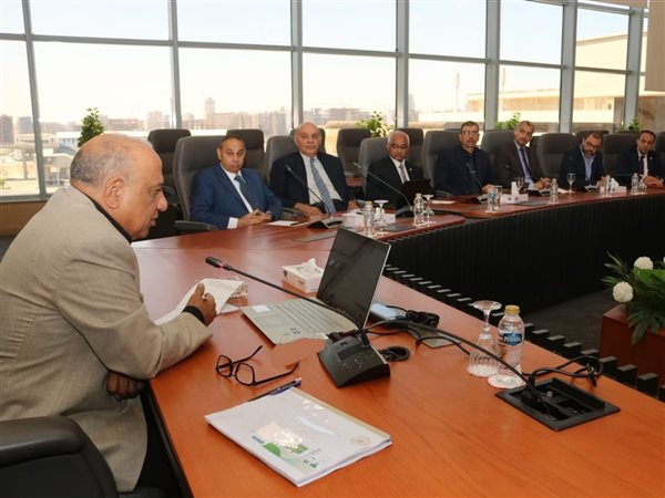 وزير الكهرباء: تعاون مع الجامعات لتطوير الشبكة وزيادة الاعتماد على الطاقة المتجددة