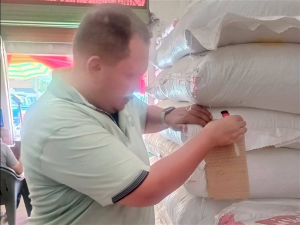حملات مكثفة لتموين الغربية تسفرعن ضبط أطنان من السلع المخالفة وسجائر مهربة