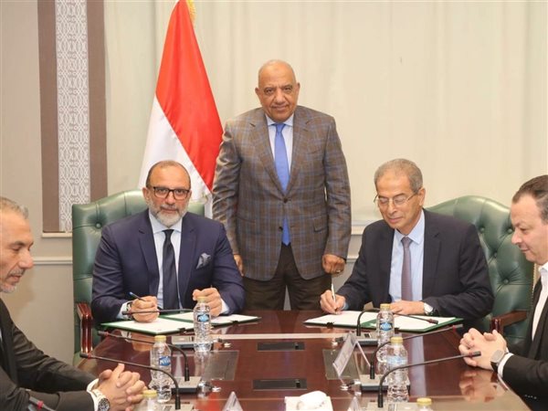 الكهرباء تبدأ عصر العدادات الذكية.. تعاون جديد بين “الكهرباء” و”اتصالات مصر”