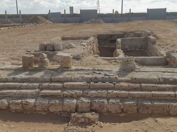 اكتشاف أثري جديد في مارينا العلمين.. العثور على 18 مقبرة وتابوت جرانيت ولسان ذهبي يكشفان أسرار المدينة القديمة