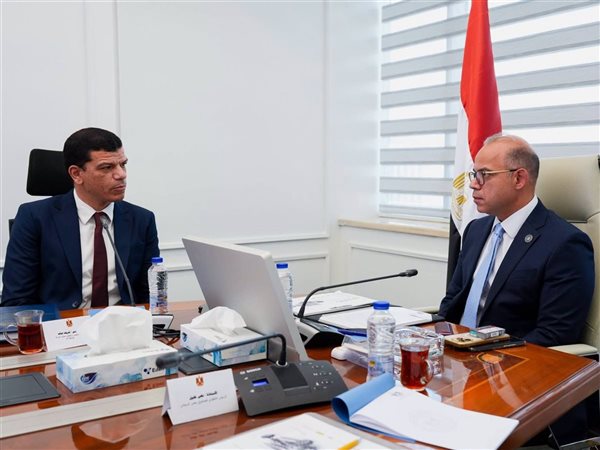 وزير الاستثمار يبحث مع شركة EVRAID توطين تكنولوجيا المركبات الكهربائية