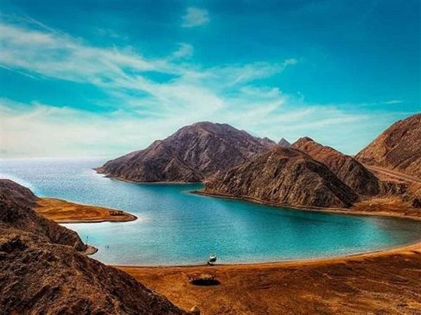 رئيس الوزراء: زيادة الاستثمارات السياحية أولوية لتعزيز موارد الدولة وزيادة الغرف الفندقية