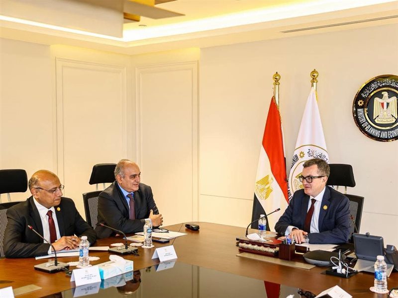 اجتماع وزير التخطيط