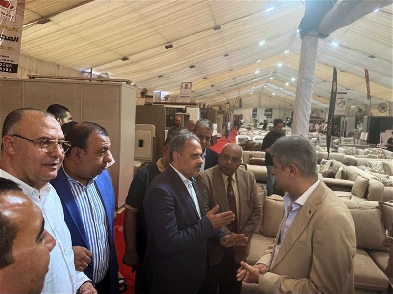 محمد عبد اللطيف فايد يشهد افتتاح معرض 