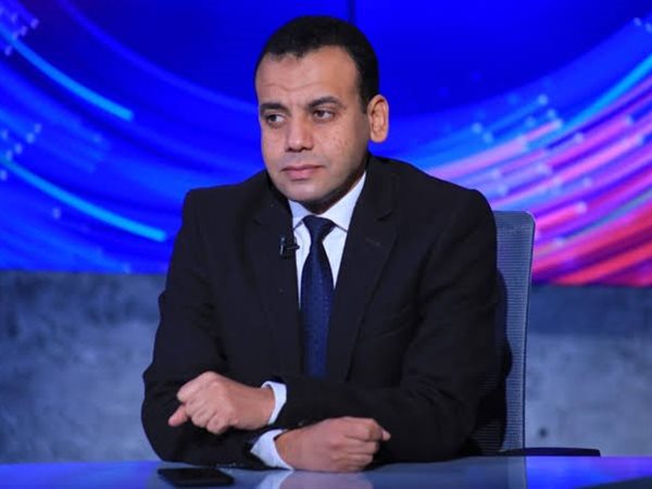 تحويلات المصريين بالخارج تقفز بقوة.. خبير يكشف سر العودة إلى القنوات الرسمية وتأثيرها على الاقتصاد