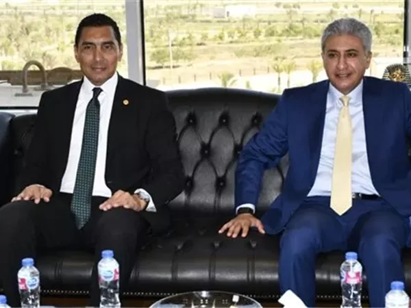 وزيرا السياحة والشباب يبحثان تحويل شرم الشيخ إلى نموذج رائد للسياحة الرياضية في مصر