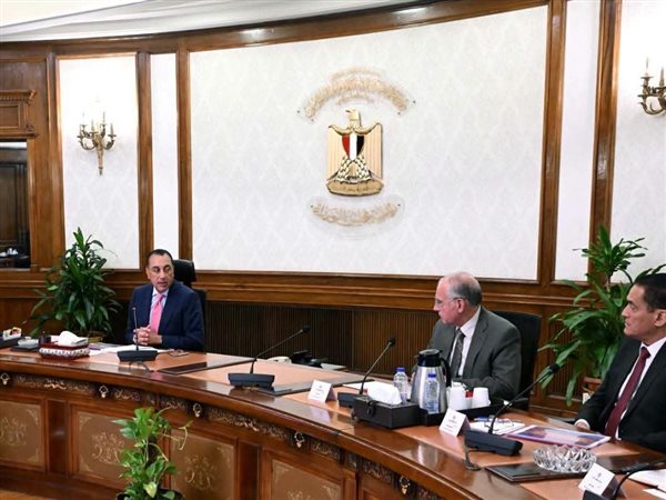 ​الحكومة تقر تسهيلات كبرى وتطلق التأشيرة الإلكترونية الذكية لإنعاش التدفقات السياحية